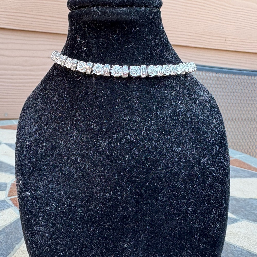 Dazzling Silver Women's Bracelet